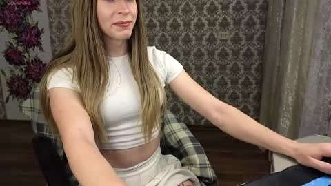 Snapshot of anna_inheart chatting on 8, 6, 2026 Anna online show from 8, 6, 2026