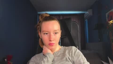 Snapshot of anna_kare chatting on 24, 4, 2026 Anna online show from 24, 4, 2026