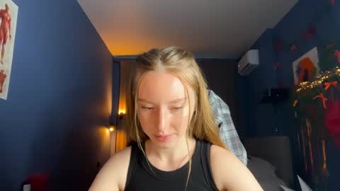Snapshot of anna_kare chatting on 25, 5, 2026 Anna online show from 25, 5, 2026
