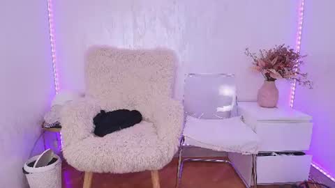 Anna online show from 8, 7, 2026