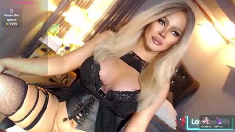 Snapshot of anna_mclaine chatting on 6, 7, 2026 Miss Anna online show from 6, 7, 2026