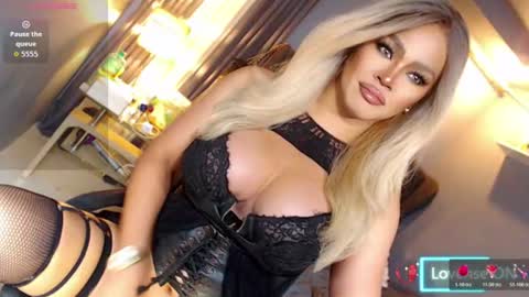 Snapshot of anna_mclaine chatting on 6, 7, 2026 Miss Anna online show from 6, 7, 2026
