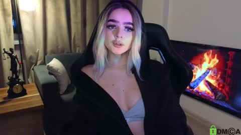 Anna online show from 7, 2, 2025