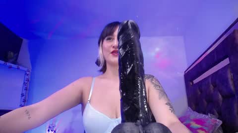 Snapshot of annabellegron chatting on 6, 5, 2026 Anna online show from 6, 5, 2026