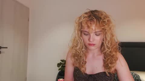 Snapshot of annaevv chatting on 22, 5, 2026 annaevv online show from 22, 5, 2026