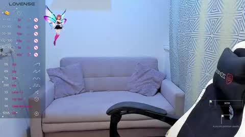 Snapshot of annamooree chatting on 26, 11, 2025 im Sophie online show from 26, 11, 2025