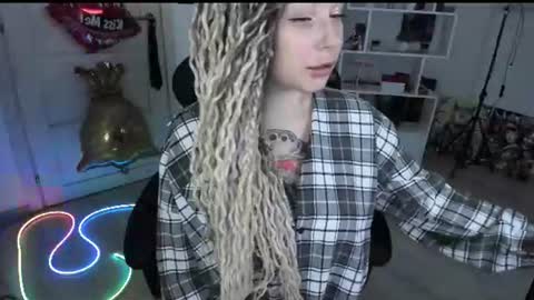Snapshot of annanebula chatting on 5, 8, 2026 Anna online show from 5, 8, 2026