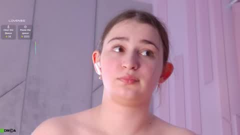 annanoir online show from 27, 3, 2026