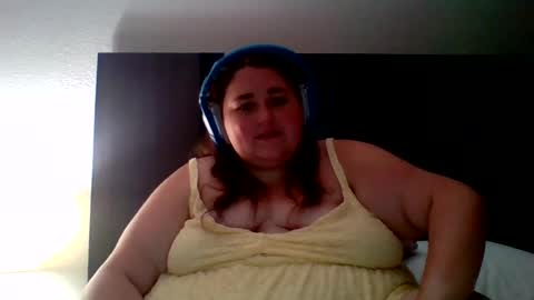 Snapshot of annaoftherealms chatting on 17, 6, 2026 annaoftherealms online show from 17, 6, 2026