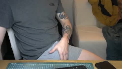 Snapshot of annecylake chatting on 8, 1, 2025 annecylake online show from 8, 1, 2025