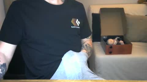 Snapshot of annecylake chatting on 9, 1, 2025 annecylake online show from 9, 1, 2025