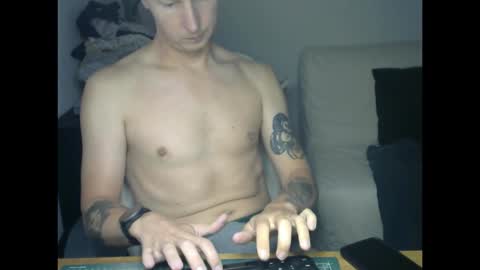 Snapshot of annecylake chatting on 27, 9, 2025 annecylake online show from 27, 9, 2025