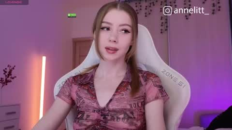 annelitt online show from 17, 12, 2025