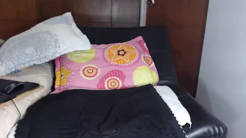 Snapshot of annexm chatting on 15, 4, 2026 ANNE online show from 15, 4, 2026