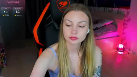 Snapshot of annie69kiss chatting on 27, 5, 2026 Annie online show from 27, 5, 2026