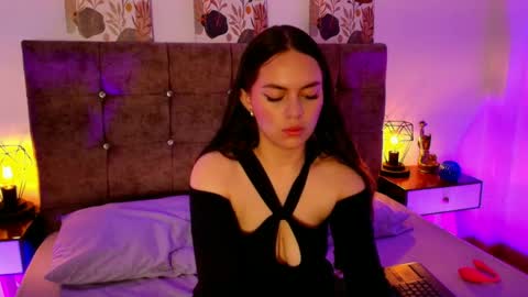 Annie Bonnie   online show from 15, 4, 2026