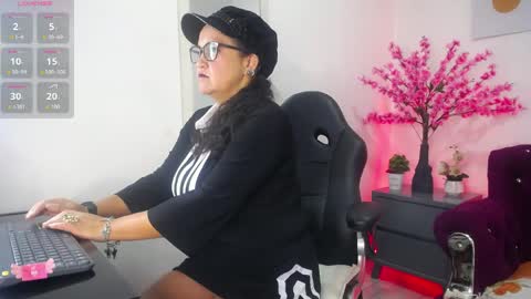 Snapshot of annie_carterr_ chatting on 29, 5, 2026 annie_carterr_ online show from 29, 5, 2026