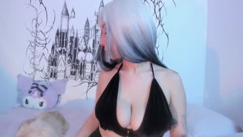 Snapshot of annie_gr chatting on 14, 12, 2024 annie  online show from 14, 12, 2024