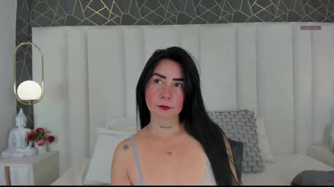 Snapshot of annie_loove_ chatting on 22, 12, 2025 im annie online show from 22, 12, 2025