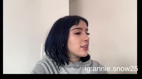 JEANNE no olvides seguirme dont forget follow me  uu online show from 12, 2, 2025