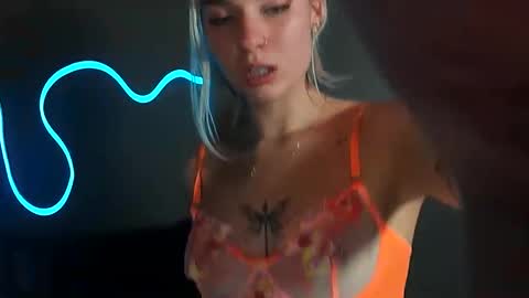  ONLY FANS   online show from 3, 1, 2025