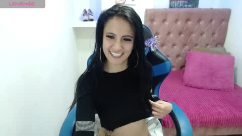 Anniee online show from 4, 1, 2025