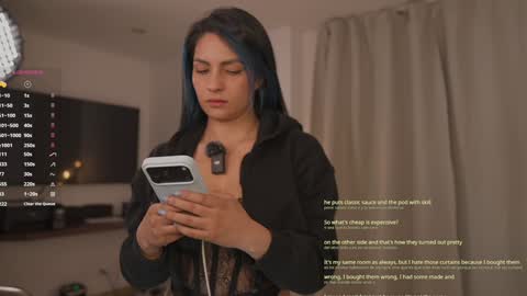 Snapshot of annieguzman_ chatting on 19, 2, 2026 Annie FREE TRIAL IN BIO online show from 19, 2, 2026