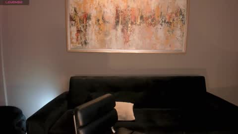 Annie Monroe online show from 22, 11, 2025