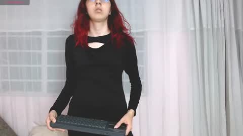 Annie Sparkle online show from 8, 7, 2026