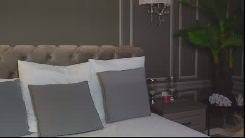 AnnieStyles online show from 7, 2, 2025