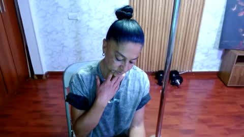 Snapshot of annita_muscle chatting on 14, 7, 2026 Annita online show from 14, 7, 2026