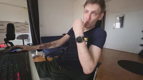    online show from 20, 11, 2025