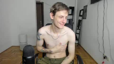 Snapshot of annonimsick chatting on 4, 2, 2026 online show from 4, 2, 2026