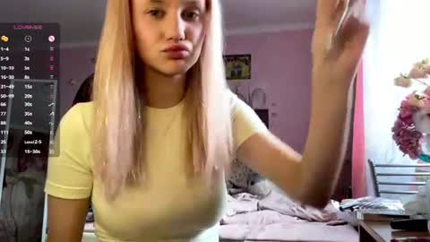 Snapshot of annrosy chatting on 2, 7, 2026 Hello my name is Kate online show from 2, 7, 2026