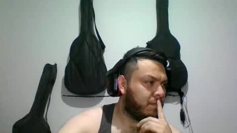 lion kennedy independent model moderator online show from 1, 11, 2025