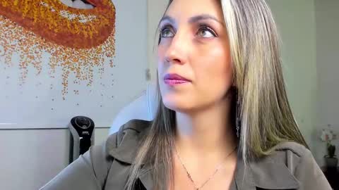 Anny online show from 11, 2, 2025