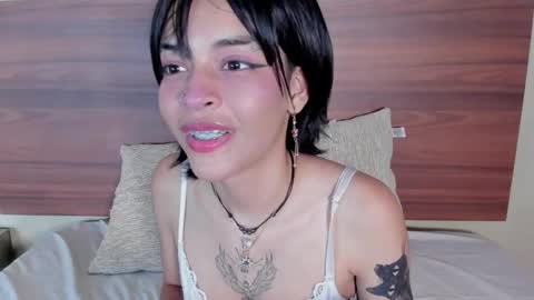 Snapshot of annykitty_ chatting on 23, 9, 2025 Anny Kitty online show from 23, 9, 2025