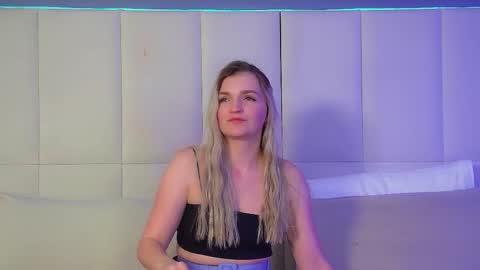 Snapshot of annyraii chatting on 24, 11, 2025 annyraii online show from 24, 11, 2025