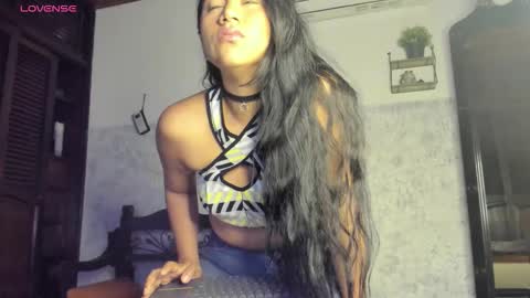 Snapshot of annyrouse222 chatting on 23, 10, 2025 dani online show from 23, 10, 2025