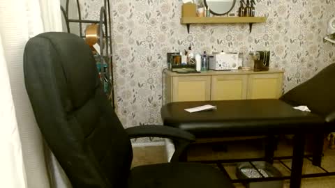 Answer4242 online show from 28, 9, 2025