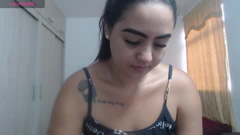 Anthonela Queen online show from 4, 10, 2025