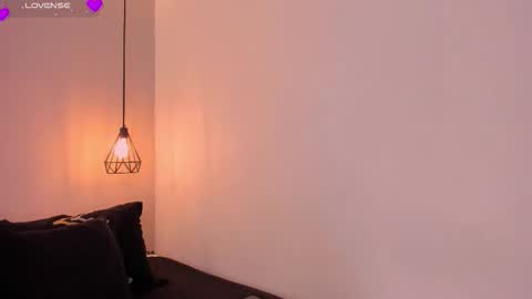 Snapshot of anthonellasweet_ chatting on 15, 10, 2025 Anthonella Sweet online show from 15, 10, 2025