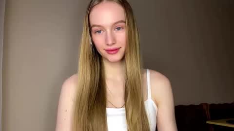 Snapshot of antionettepulgarin chatting on 16, 2, 2026 Viktoria online show from 16, 2, 2026