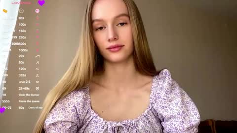 Snapshot of antionettepulgarin chatting on 20, 4, 2026 Viktoria online show from 20, 4, 2026