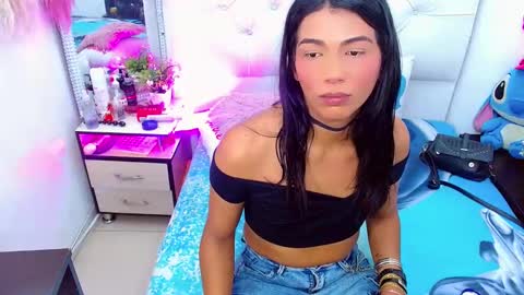 antonela_xx3 online show from 4, 3, 2025