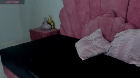 antonella_foxxxx online show from 16, 12, 2025