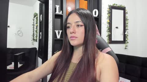 Snapshot of antonella_naughty1 chatting on 3, 12, 2024 antonella online show from 3, 12, 2024