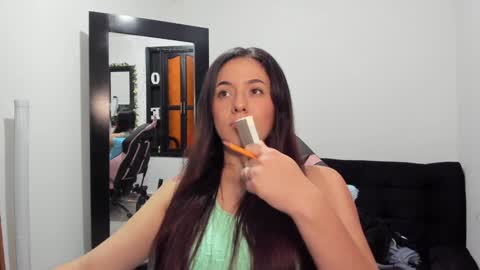 Snapshot of antonella_naughty1 chatting on 4, 2, 2025 antonella online show from 4, 2, 2025