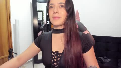 Snapshot of antonella_naughty1 chatting on 13, 2, 2025 antonella online show from 13, 2, 2025