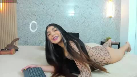 Snapshot of antonella_west chatting on 27, 5, 2026 Anto online show from 27, 5, 2026